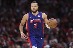 带队拉开分差！康宁汉姆第三节7中5独得14分1板2助1断